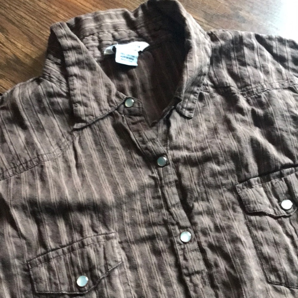 Brown Western top - L - Pearl snaps 😍